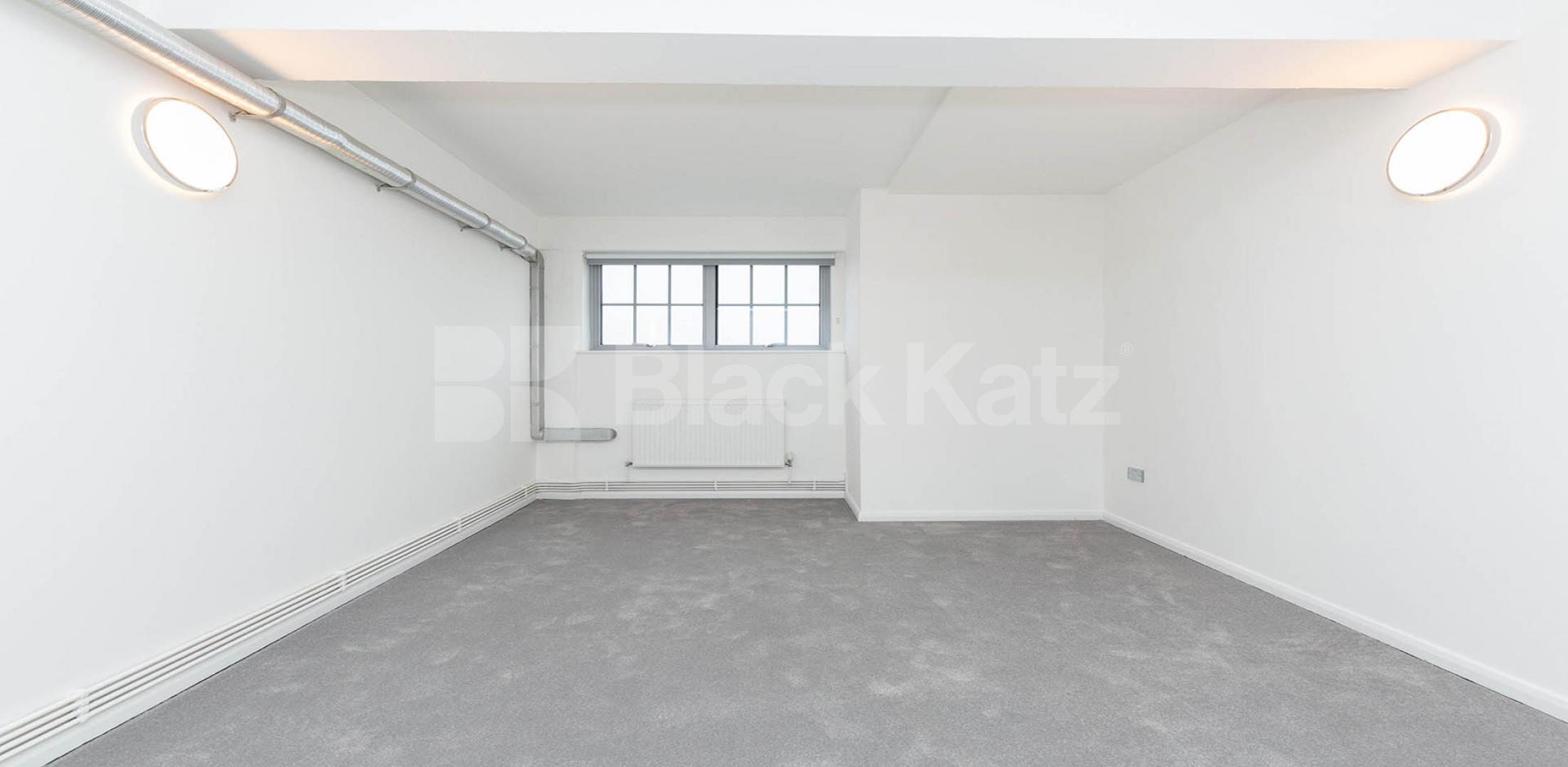 			STUNNING 2 BEDROOM WAREHOUSE APARTMENT, 3 Bedroom, 2 bath, 1 reception Flat			 ABILITY VIEW-KINGSLAND ROAD, DALSTON/HAGGERSTON